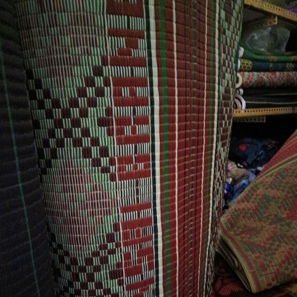 Tikar singa laut kecil