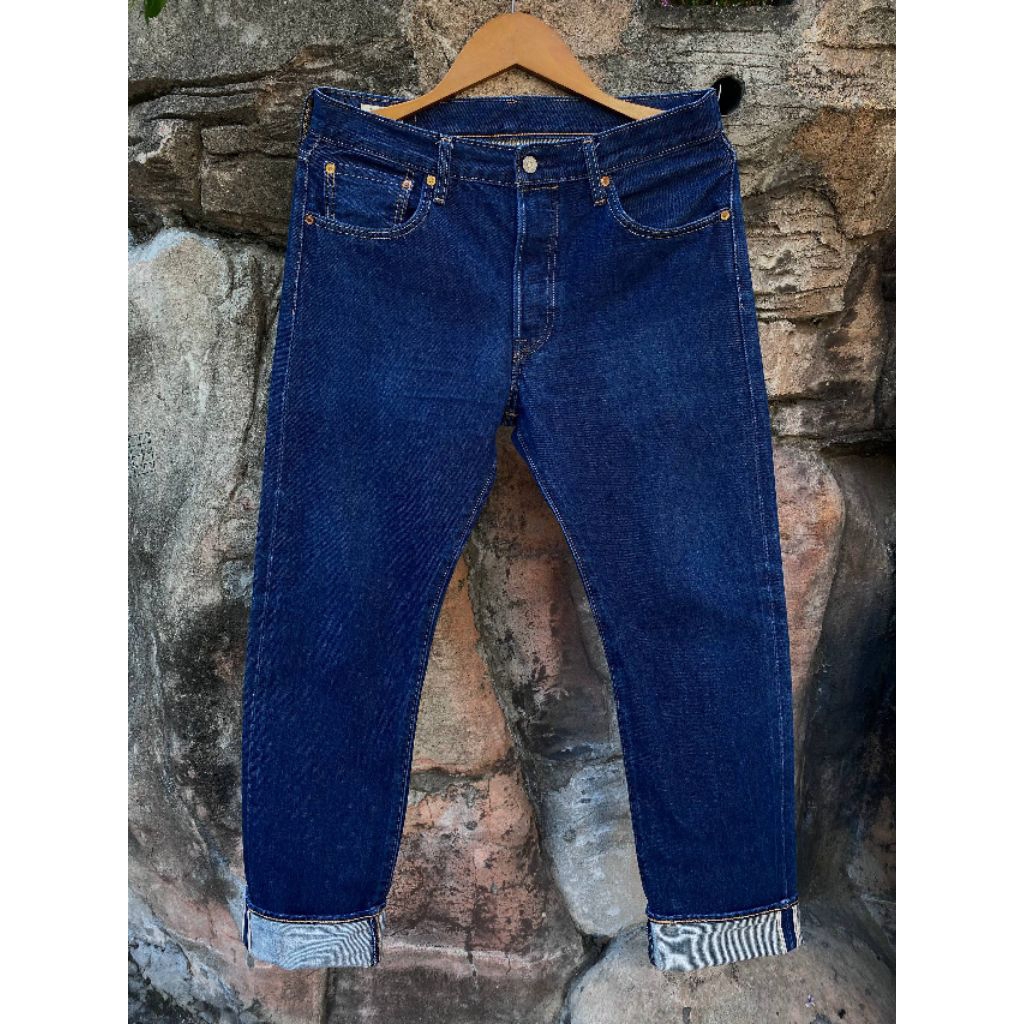 LEVI'S 501 Selvedge Straight Leg Buttonfly size 32