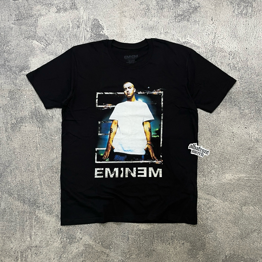 T-SHIRT / KAOS BAND OFFICIAL EMINEM - EMINEM POSE