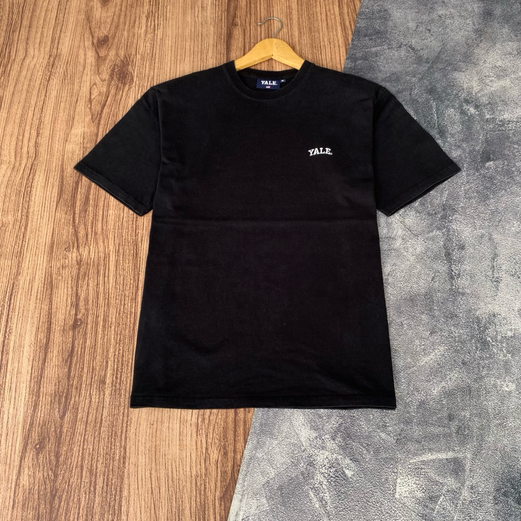 Yale Tshirt