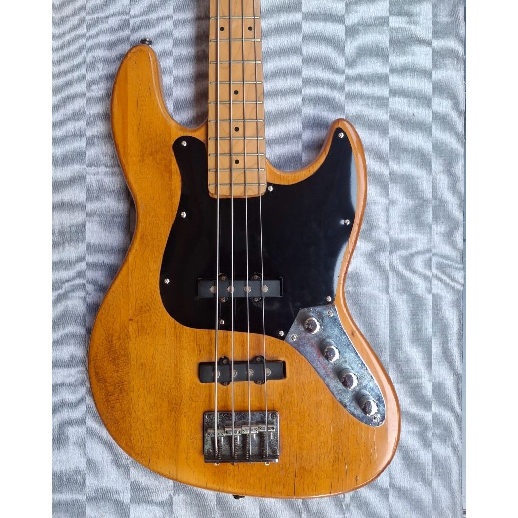 bass dame neo classicism