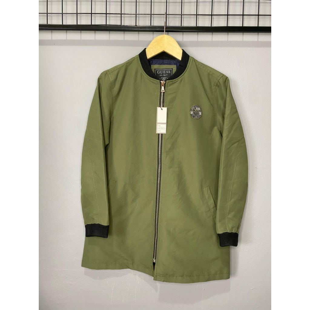 GUESS BOMBER JAKET