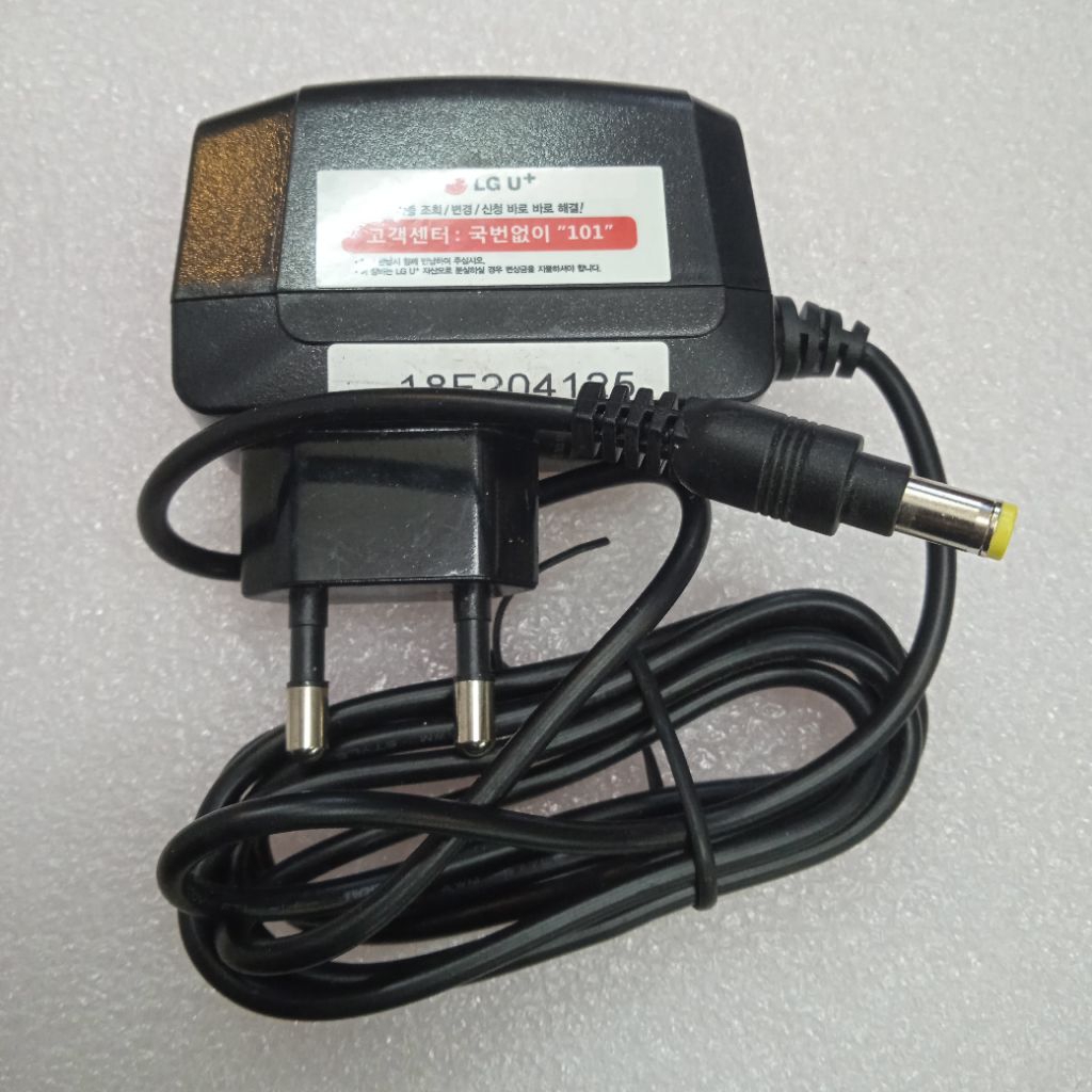 LG ADAPTOR 2A 5V