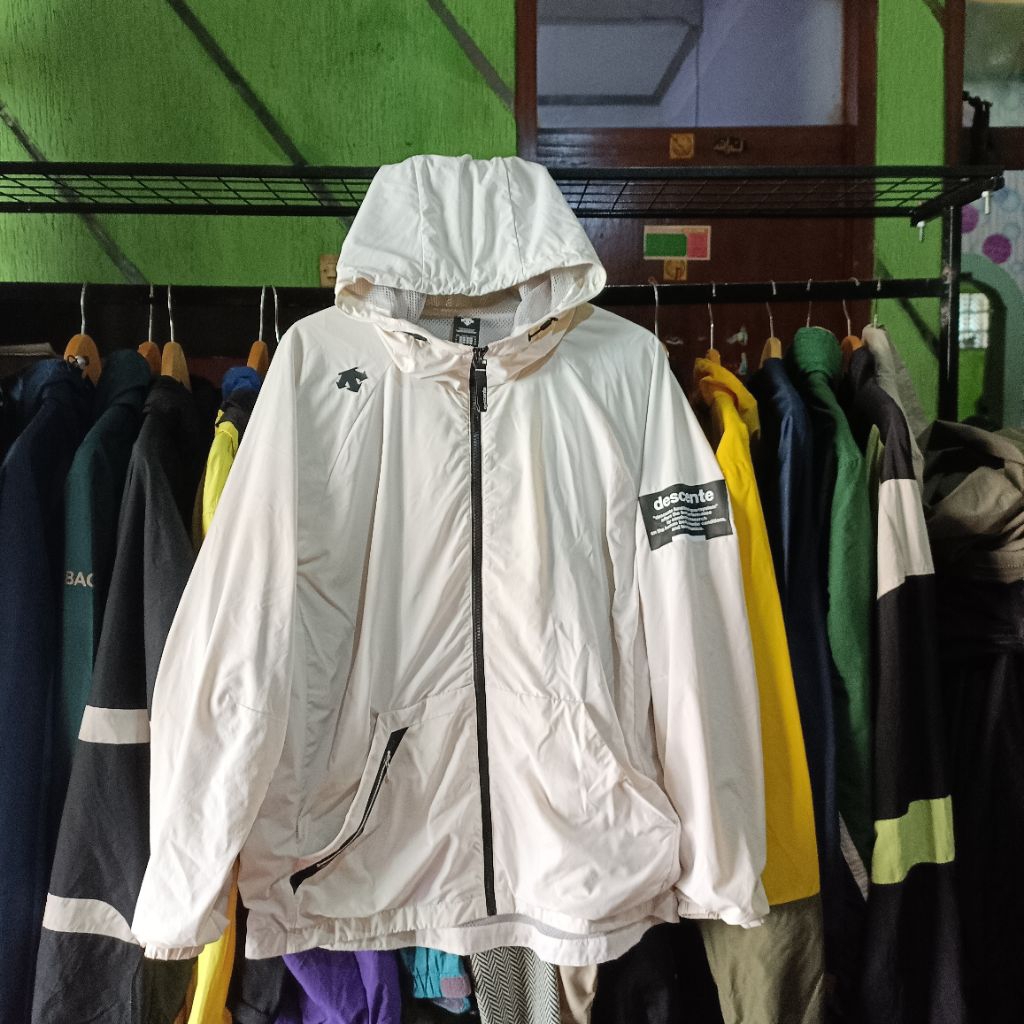 descente running jacket putih XL