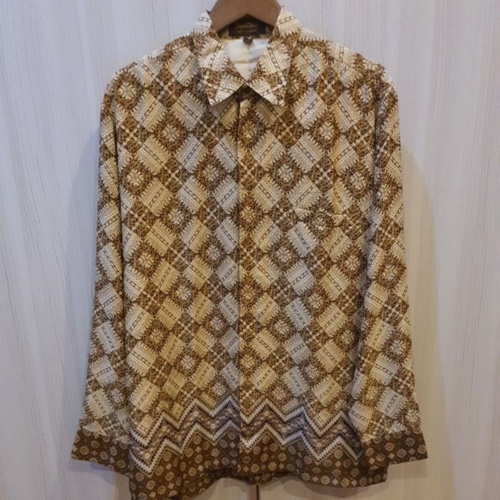 Preloved Kemeja Batik DANAR HADI ORI
