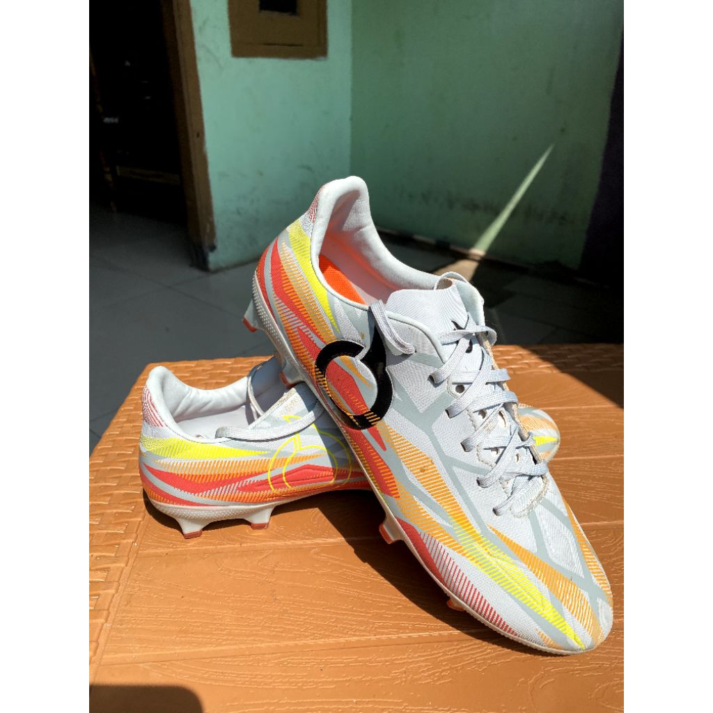 Sepatu Bola Second Original (ORTUS Catalyst Hyperion)