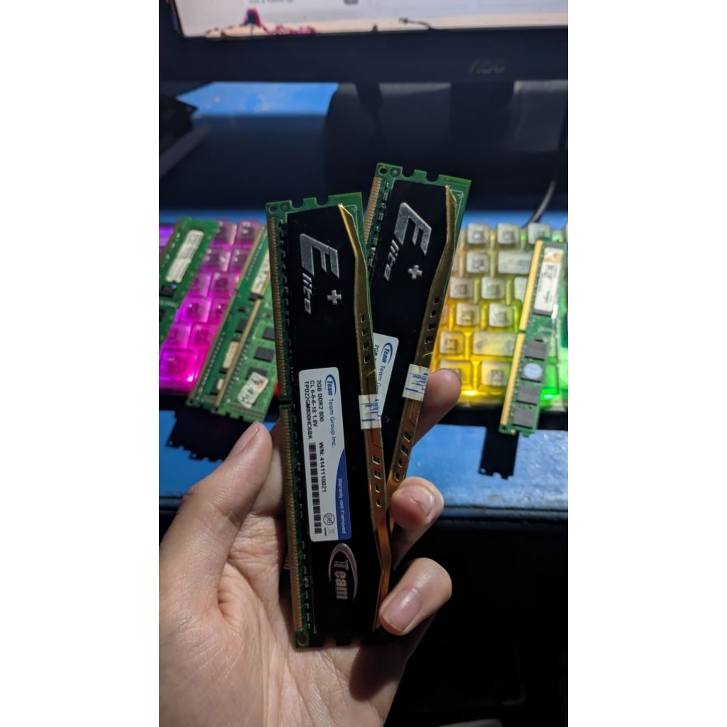 RAM DDR2 4gb TEAM GRUP (2x2)
