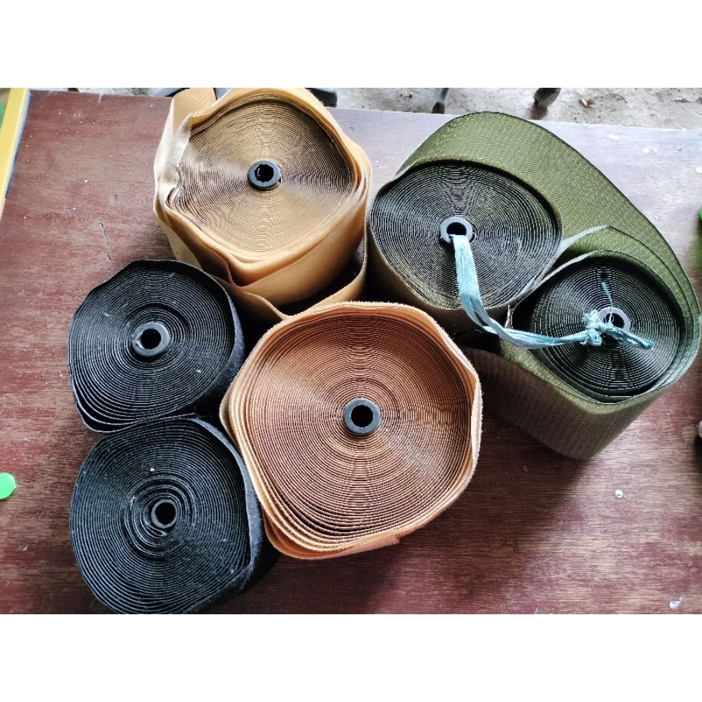 Velcro Kain kasar dan halus