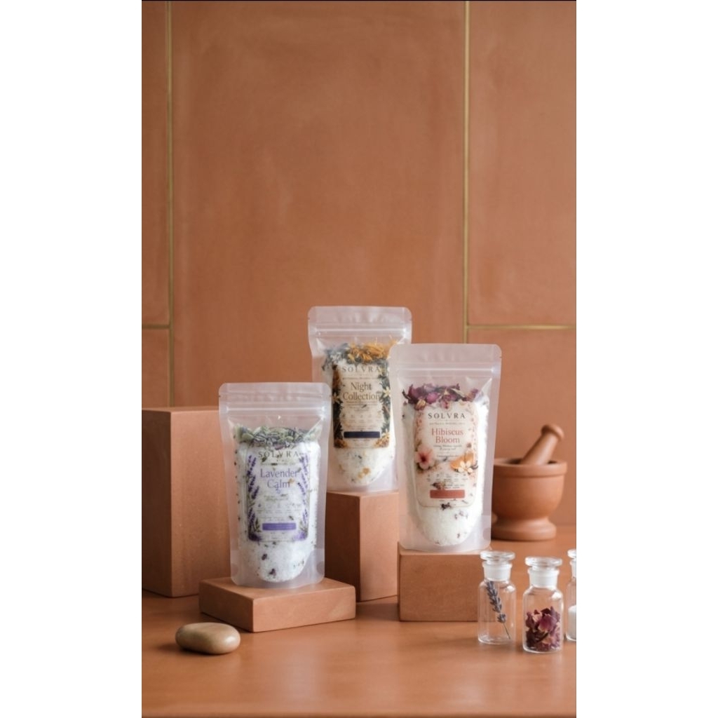 Bath Salt Solvra dengan Bunga Kering | Garam Mandi Aromaterapi untuk Relaksasi & Spa