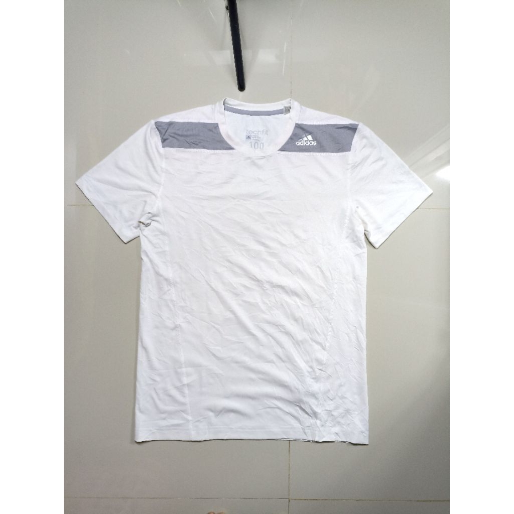 Jersey techfit putih