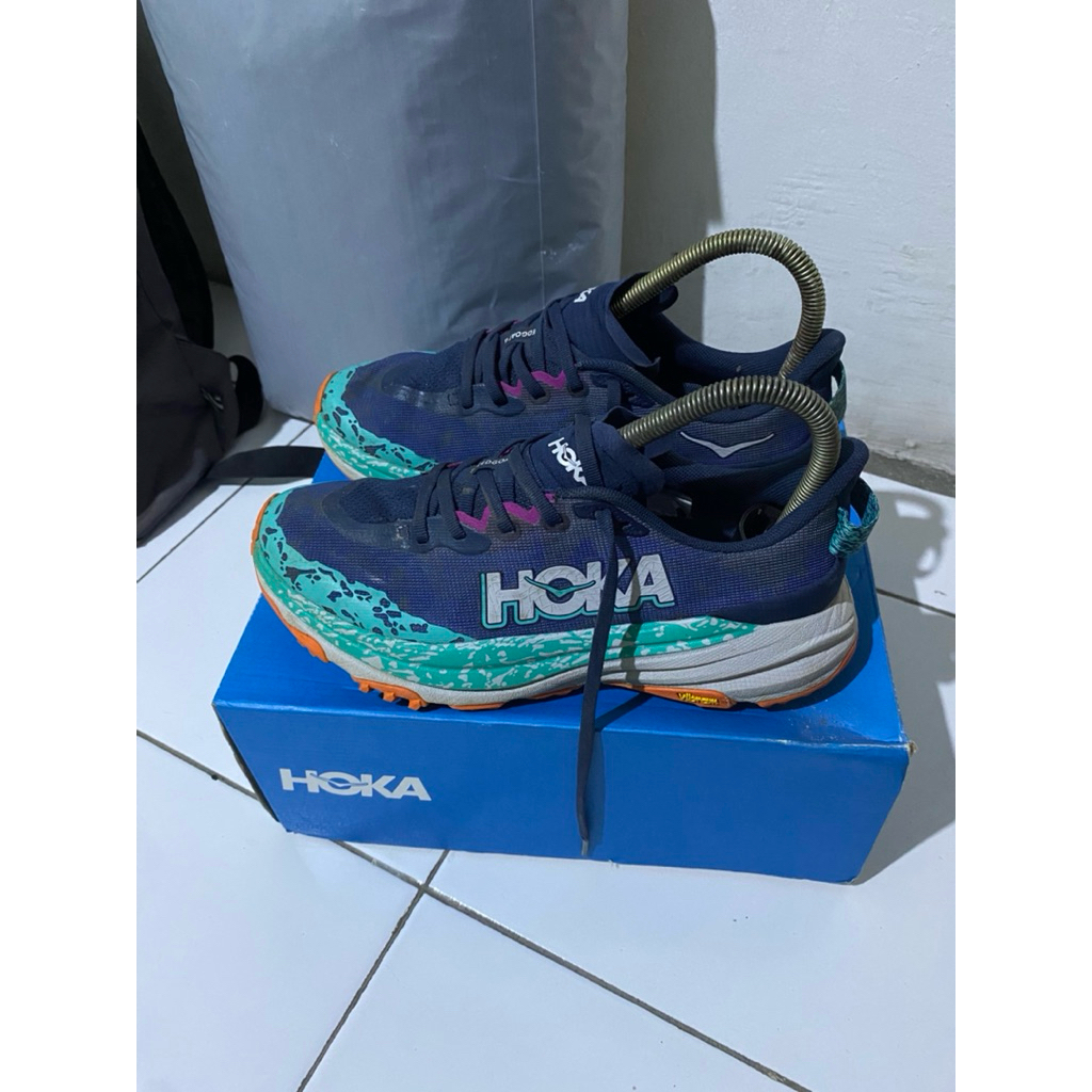 hoka speedgoat 6