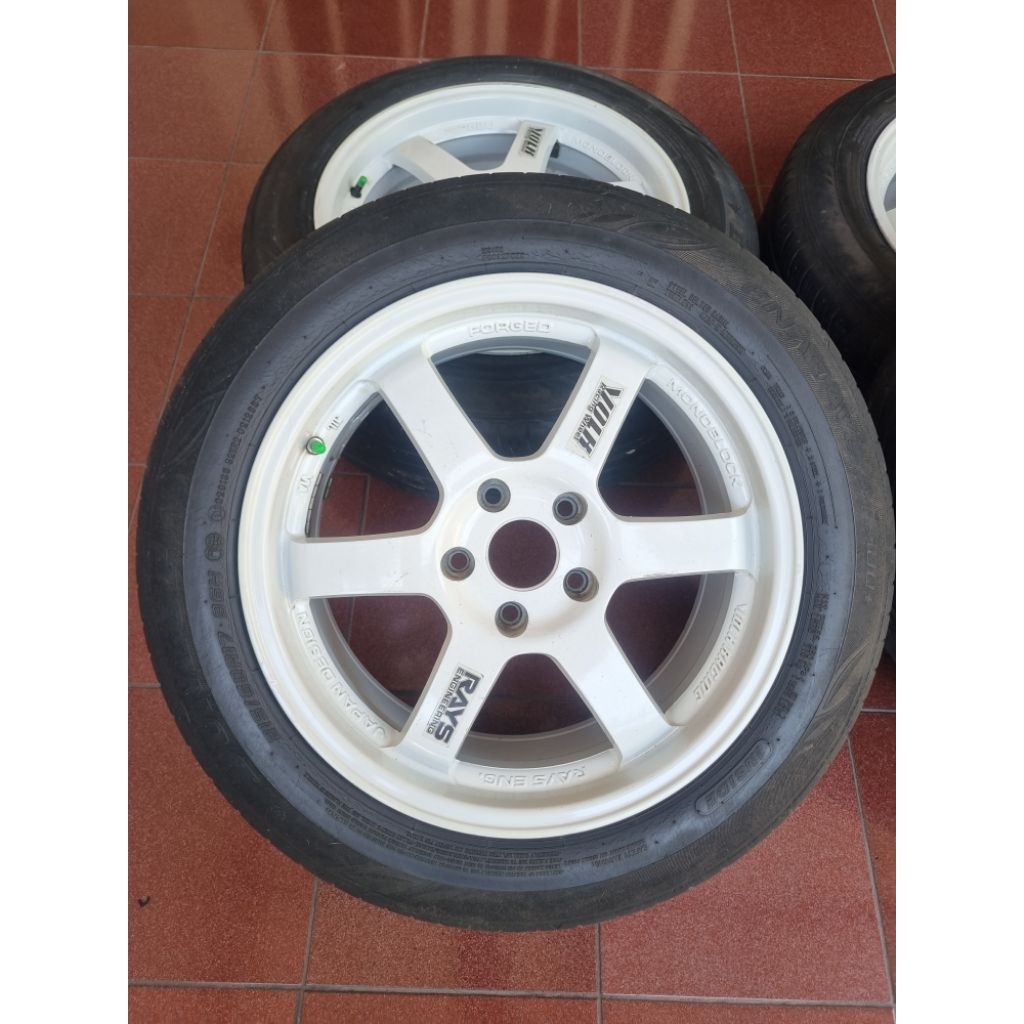TE37 r17 White  n ban