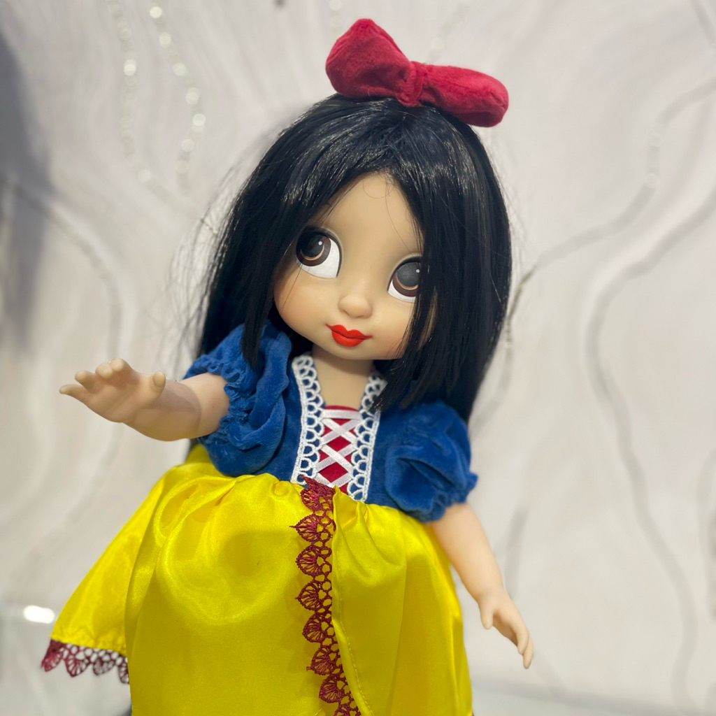Disney animator princess snow white