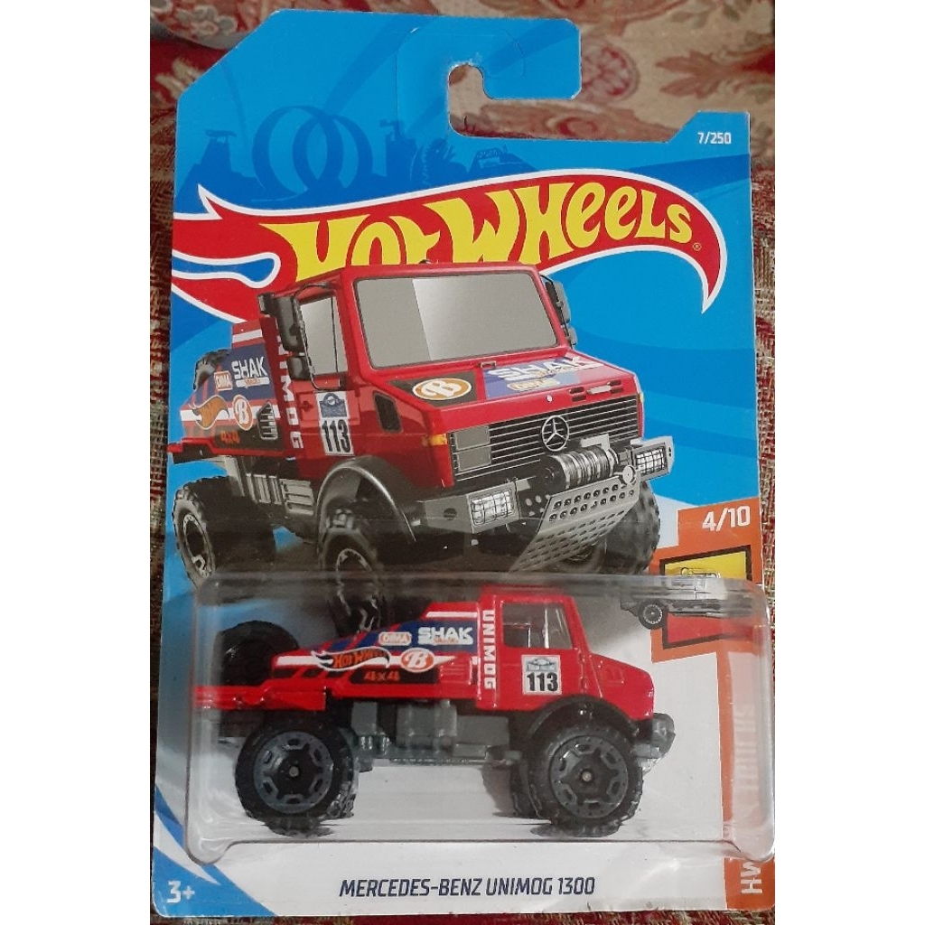 Hot wheels MERCEDEZ BENZ UNIMOG 1300