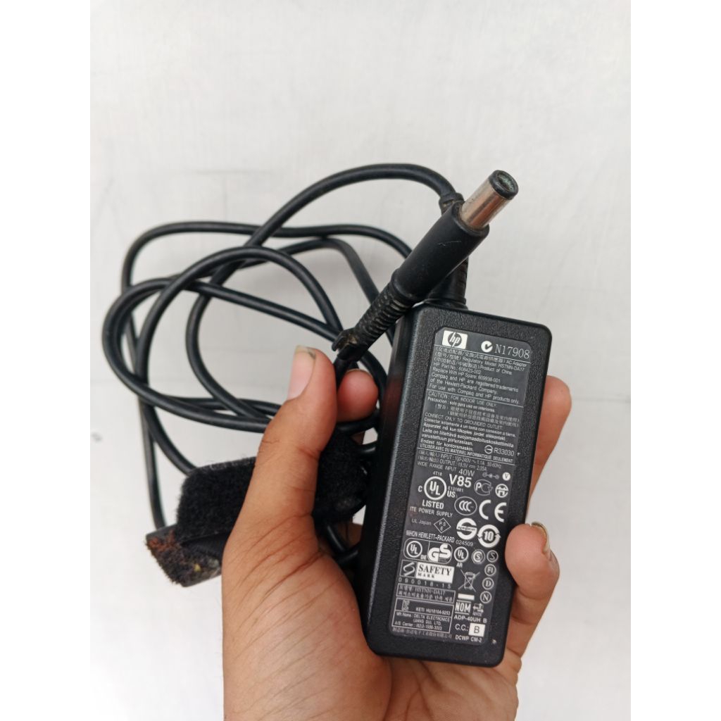 charger bekas netbook Lenovo