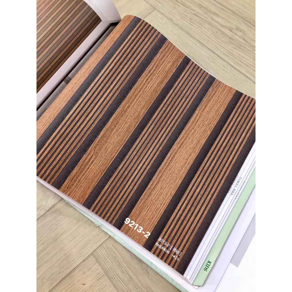 WALLPAPER DINDING MOTIF KAYU PANEL 3D COKLAT CREAM TIMES