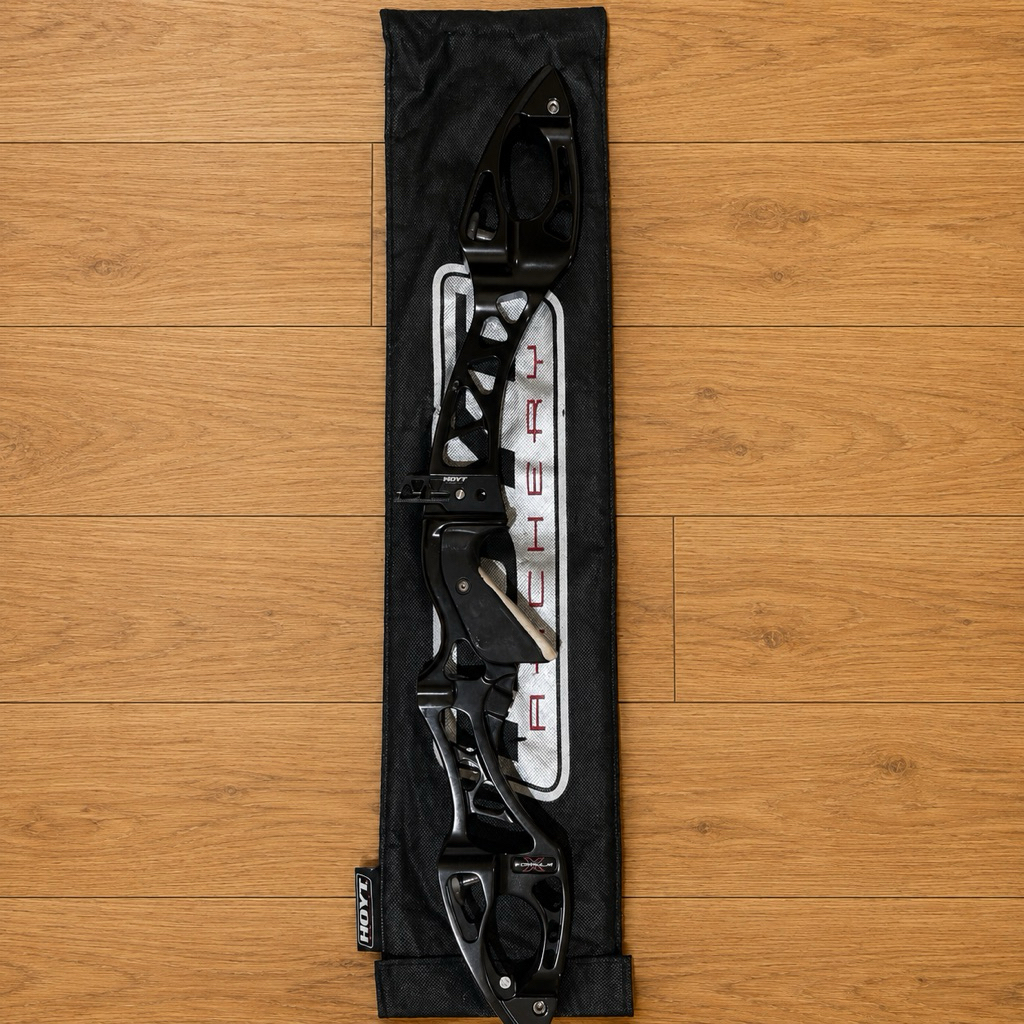 Hoyt Formula X 25" RH Black