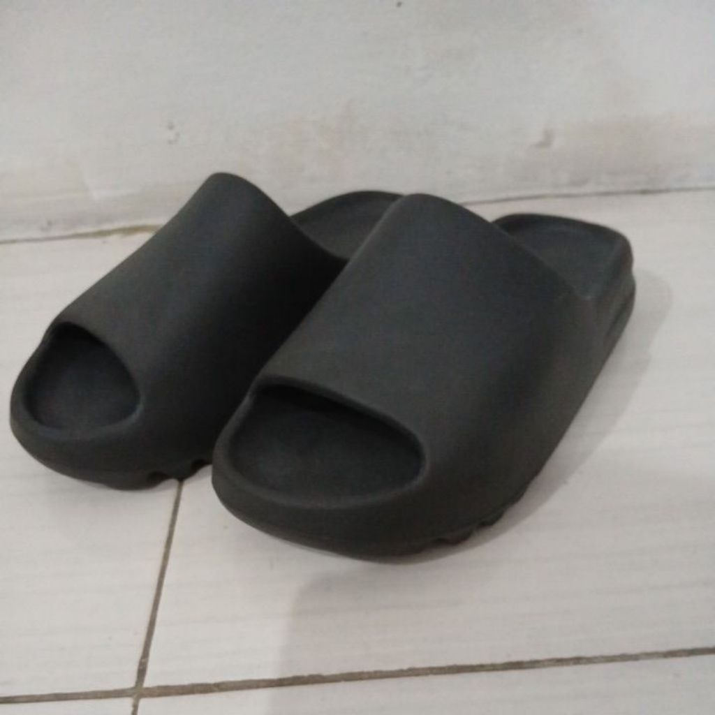 sandal adidas yeezy slide size 41 mulus original