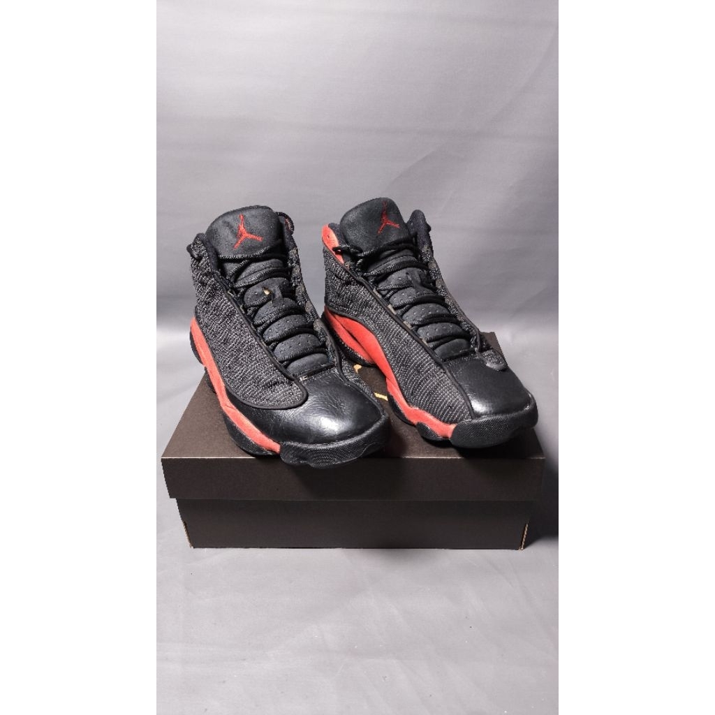 Sepatu basket casual sneakers Nike Jordan Retro 13 "Bred" second bekas