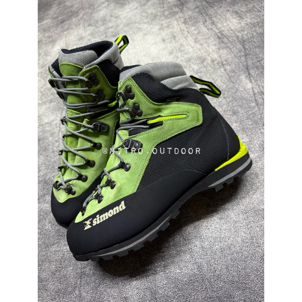 SEPATU HIKING DECATHLON SIMOND ALPINISM 300 NOVADRY