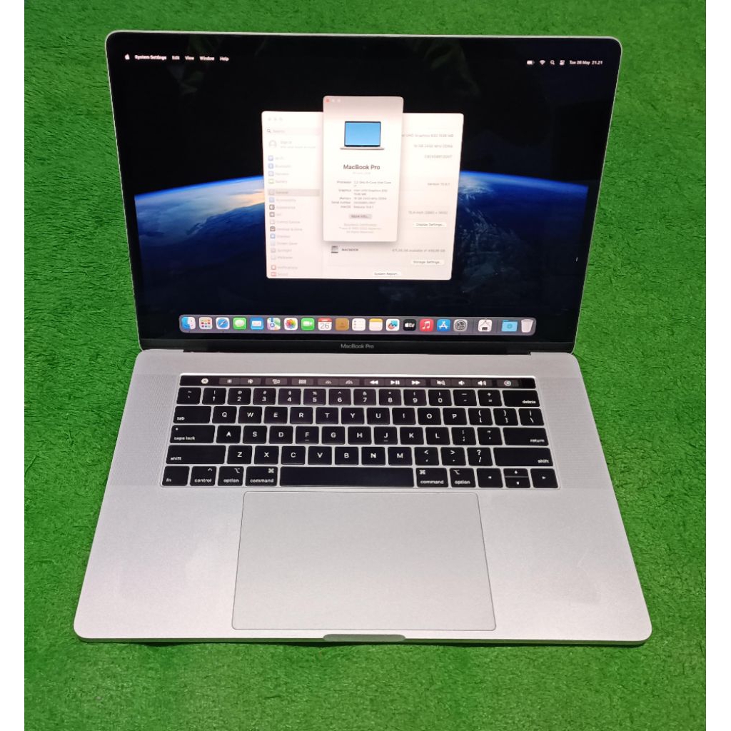 Apple MacBook Pro 2018 15inch i7 16/512 Silver Touchbar Dual VGA Murah