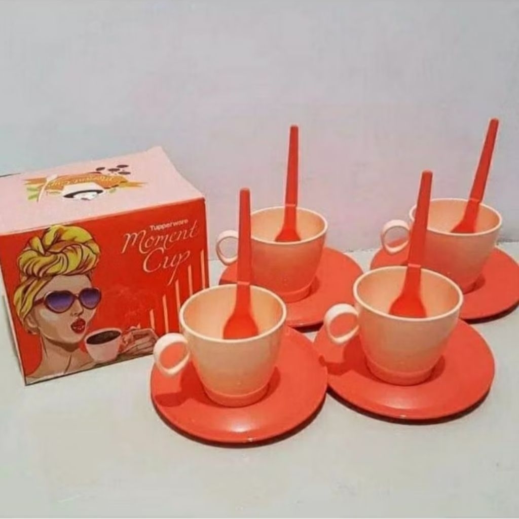 moment cup Tupperware 1set (baru)