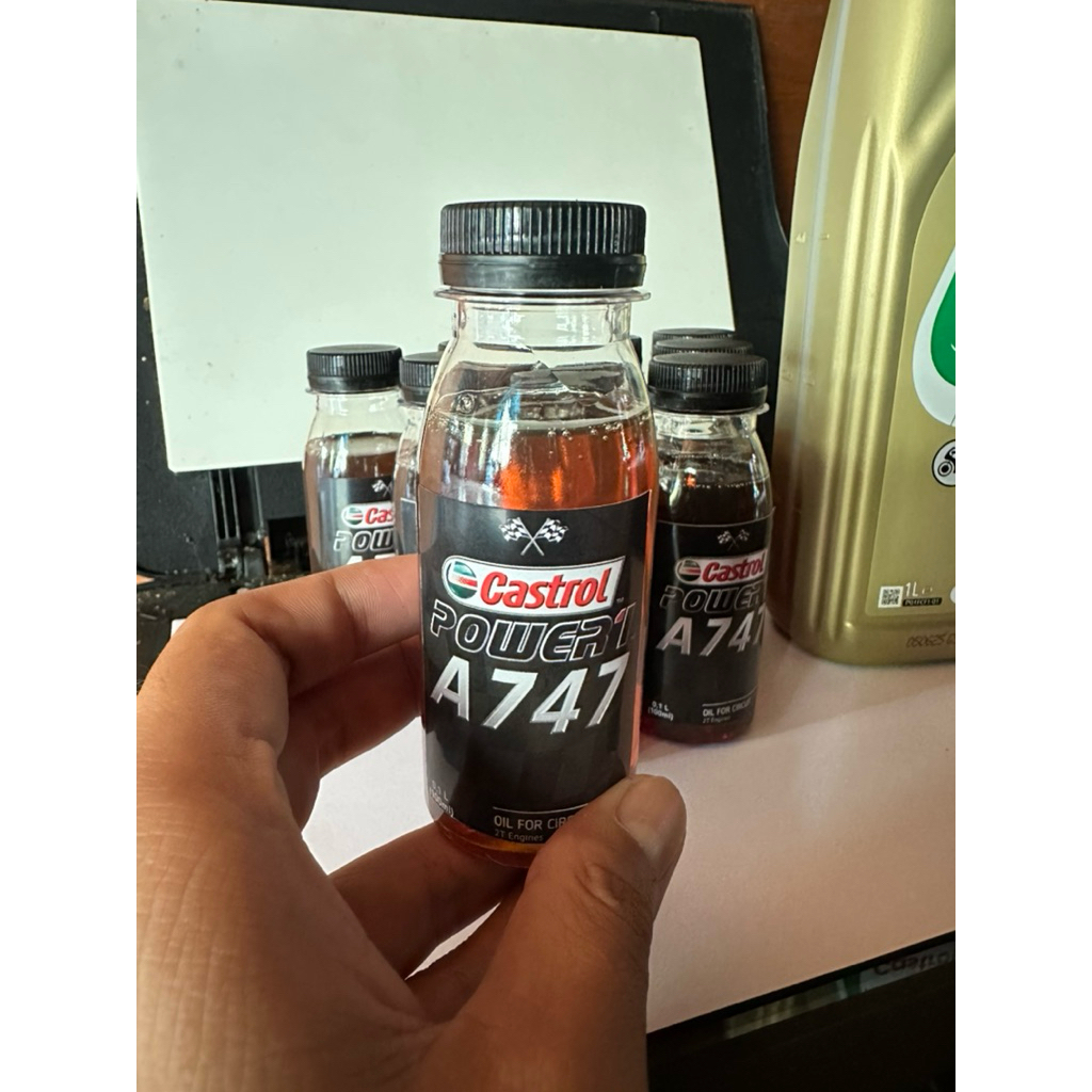 OLI SAMPING 2 TAK A747 OLI SAMPING CASTROL A747 REPACK BOTOL 100ML