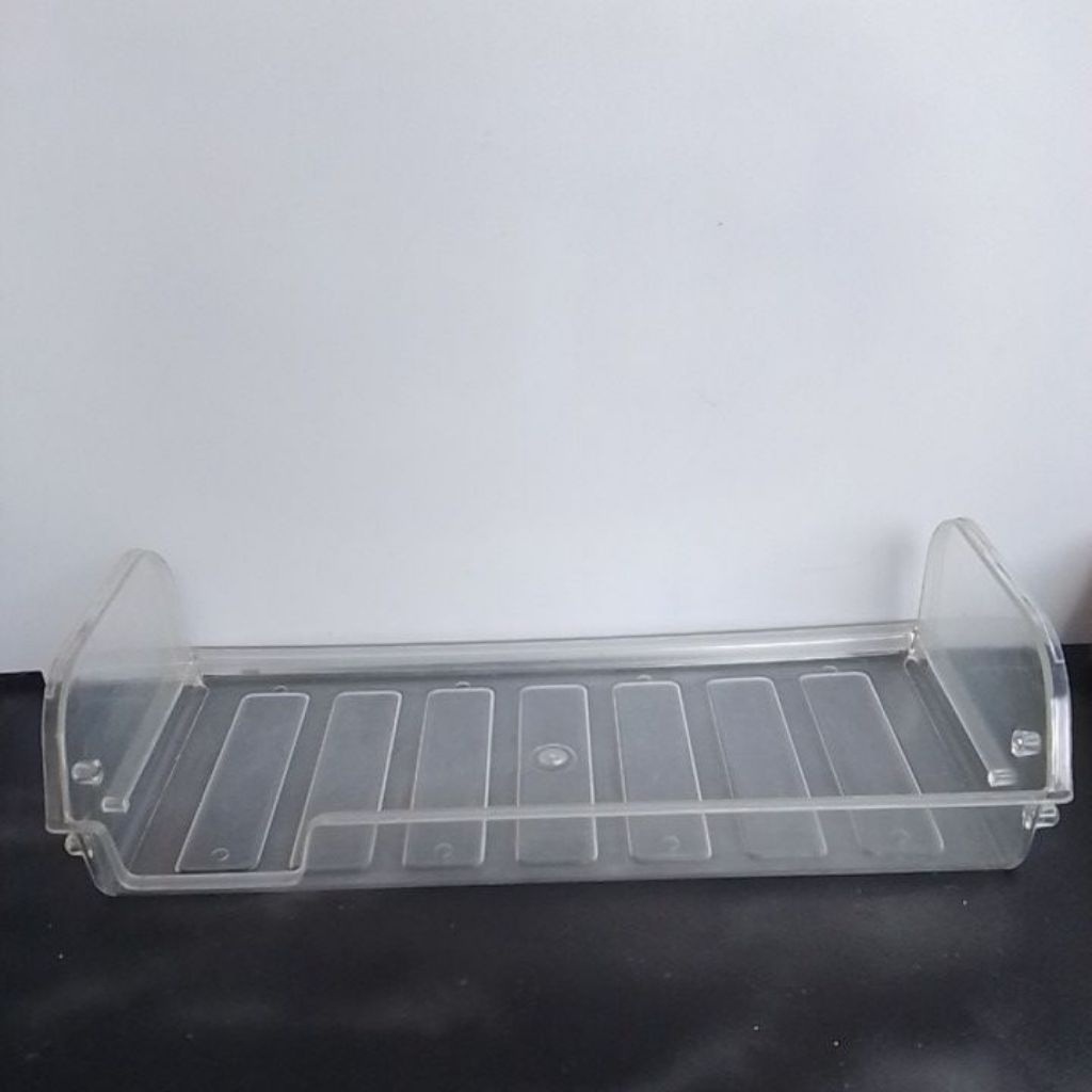 Rak kulkas Toshiba Glacio 2 pintu Rak ikan dan daging kulkas Toshiba Glacio 2