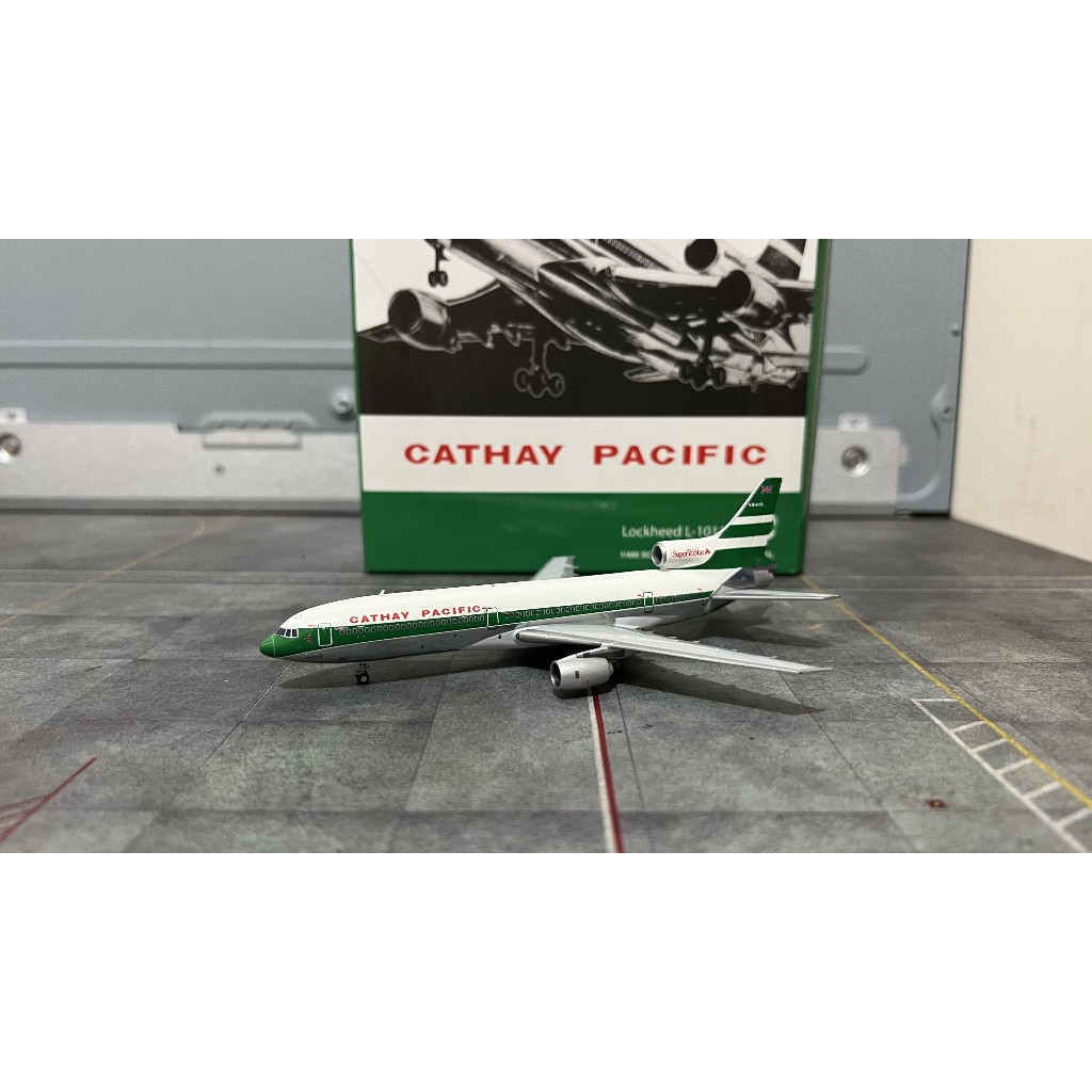 Diecast Lockheed L-1011-1 Tristar Cathay Pacific VR-HOE 1/400 JC Wings