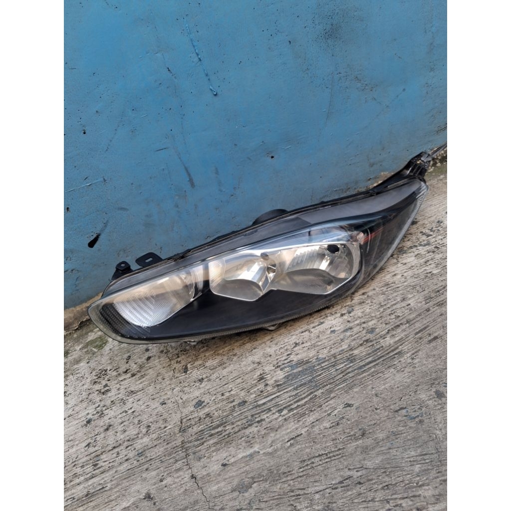 Headlamp lampu depan ford fiesta 2014 2015 2016 kiri original
