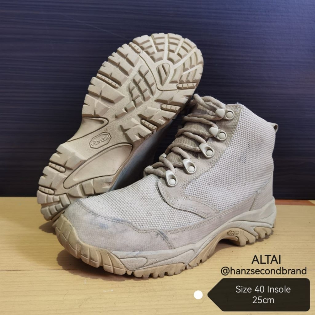 Hanz Second Brand - ALTAI Short Zipup Tan MFM 100-ZS Waterproof Vibram 40