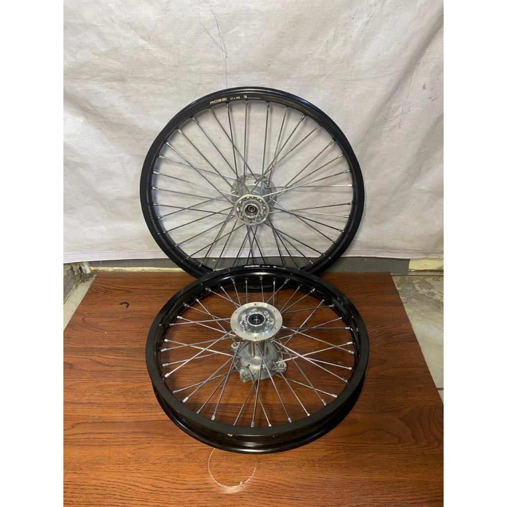 Wheelset Paket Roda RBT/Trabas KLX Velg Rossi  Ring 18/21 Tanpa Ban