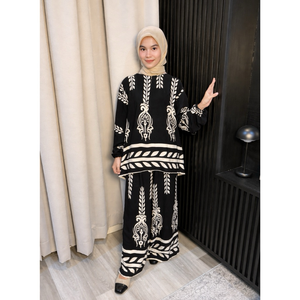 PRE ORDER ONE SET FAHIRA