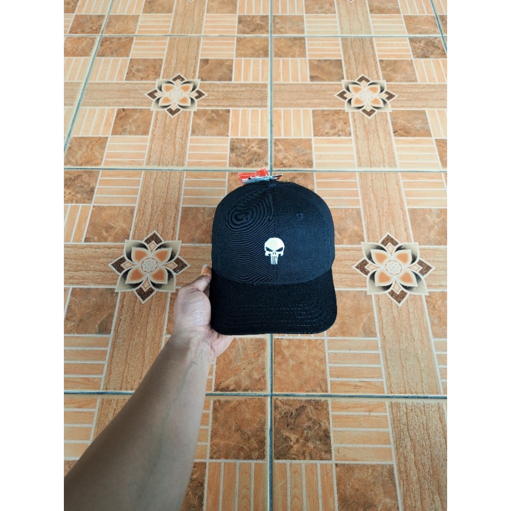 TOPI MARVEL (BNWT)