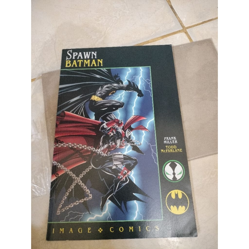 Komik Frank Miller & Todd McFarlane - Spawn Batman (Bahasa Inggris)