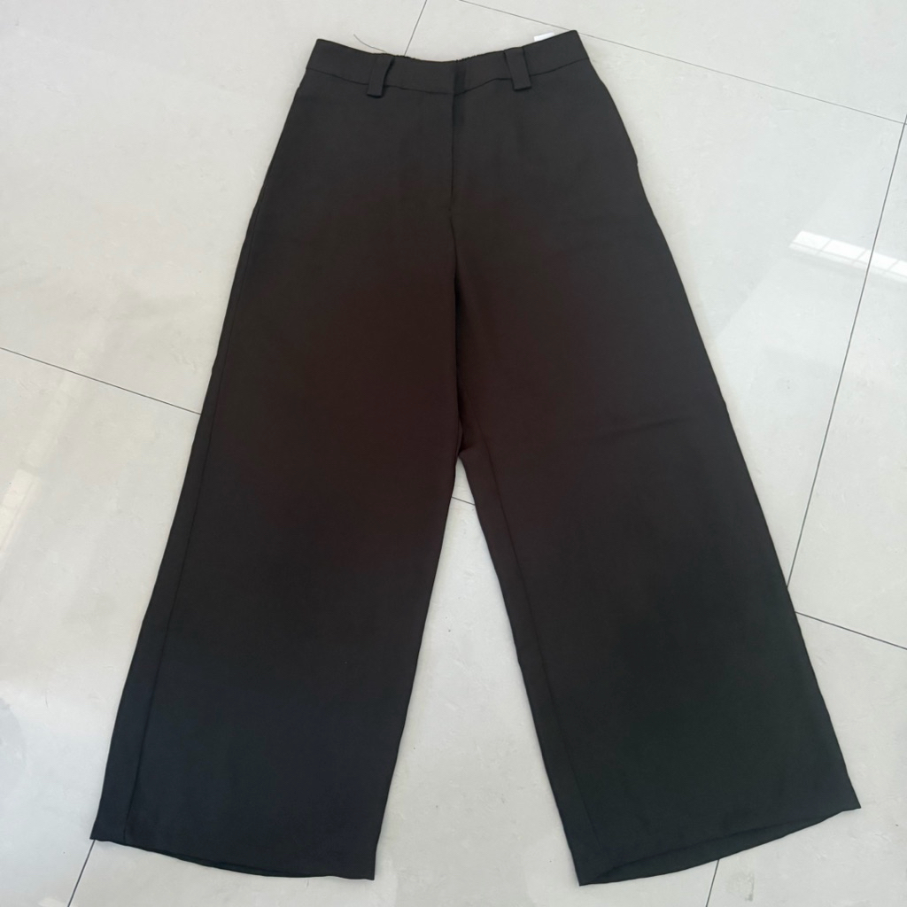 Preloved Celana Kulot Wanita Mississippi