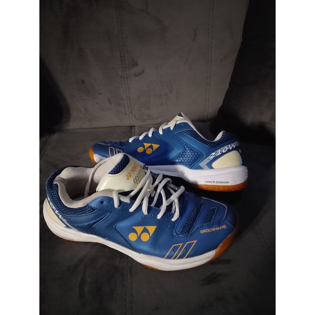 sepatu yonex shb210w original