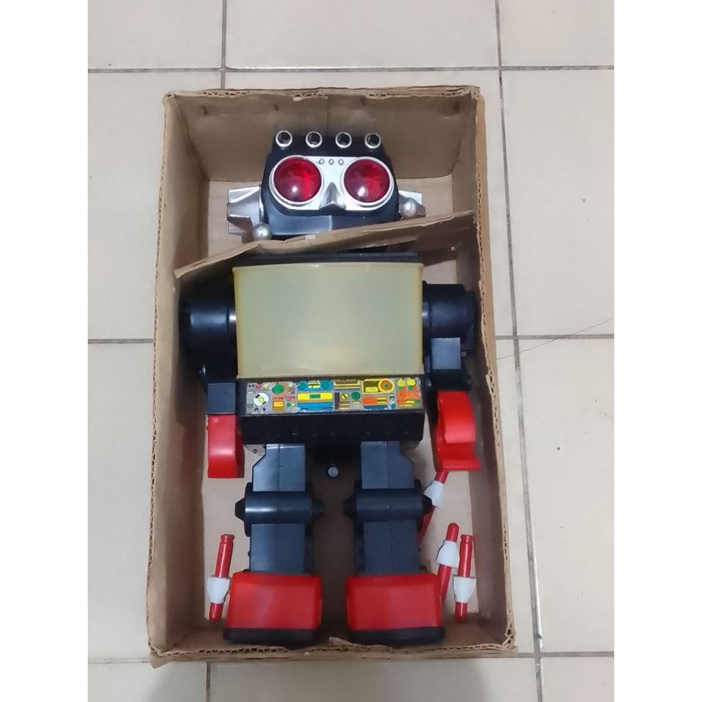 robot saturn
