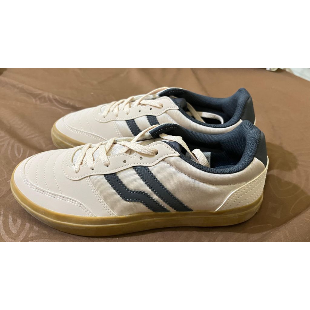 sepatu Piero alaska cream ukuran 41