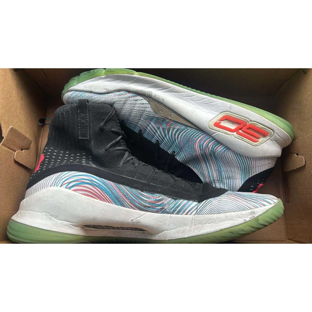 Curry 4 Retro