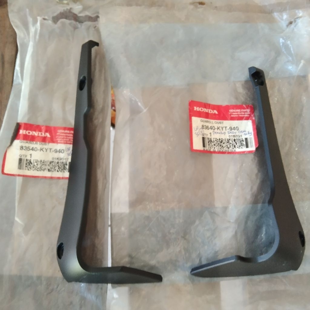 guard Scoopy karbu 83640-kyt-940 83540-kyt-940 set kiri kanan