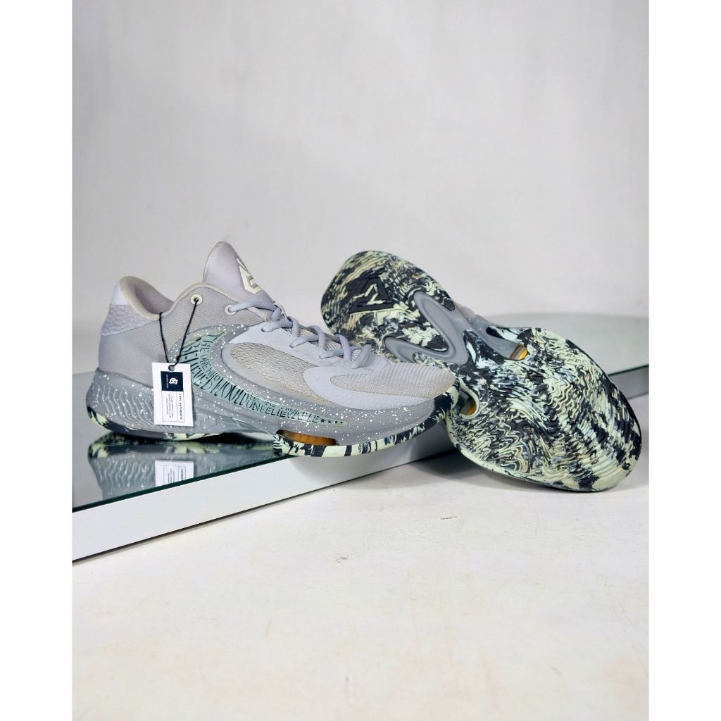 ZOOM FREAK 4 'ETCHED IN STONE'