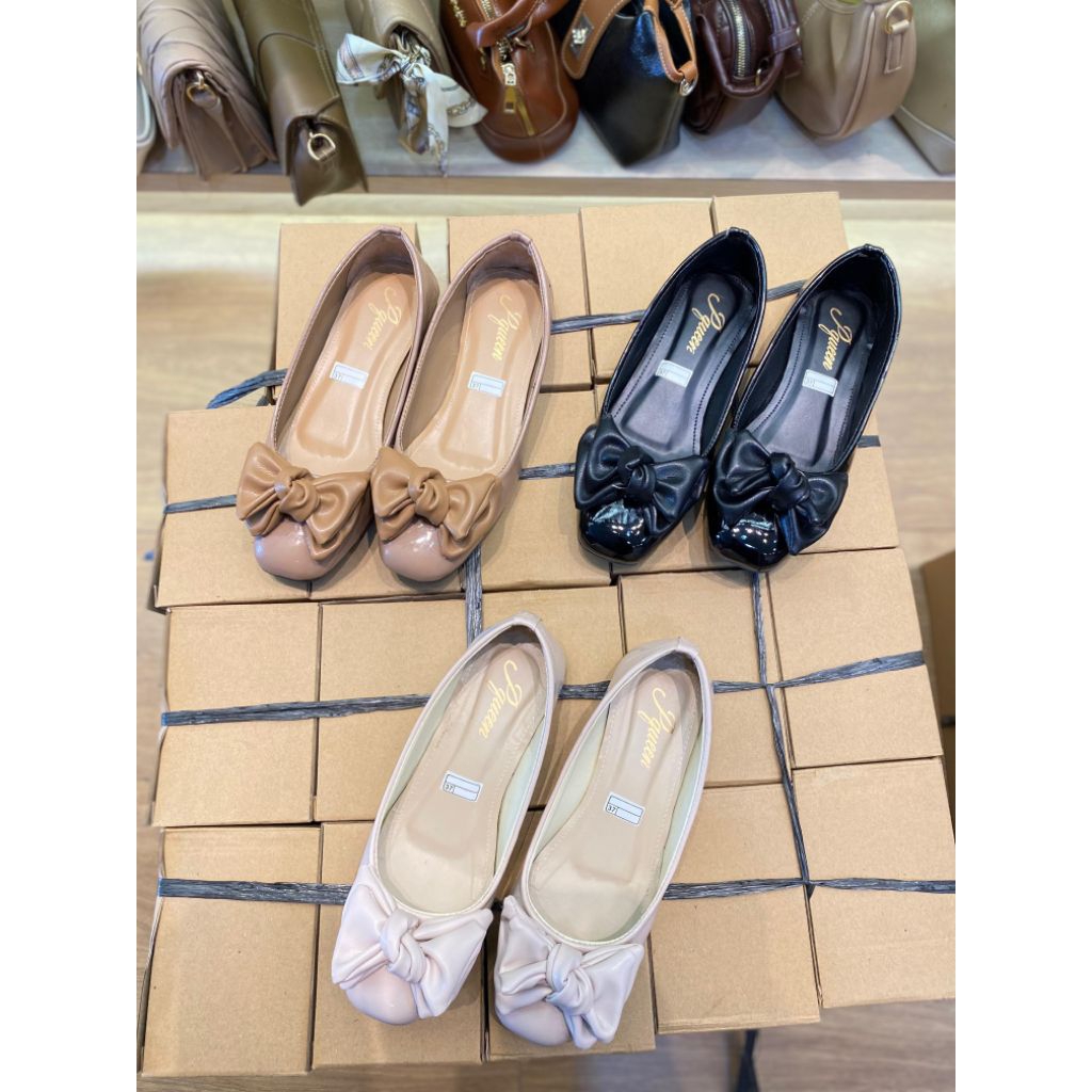 Clarissa Pantofel pansus wanita pansus kuliah