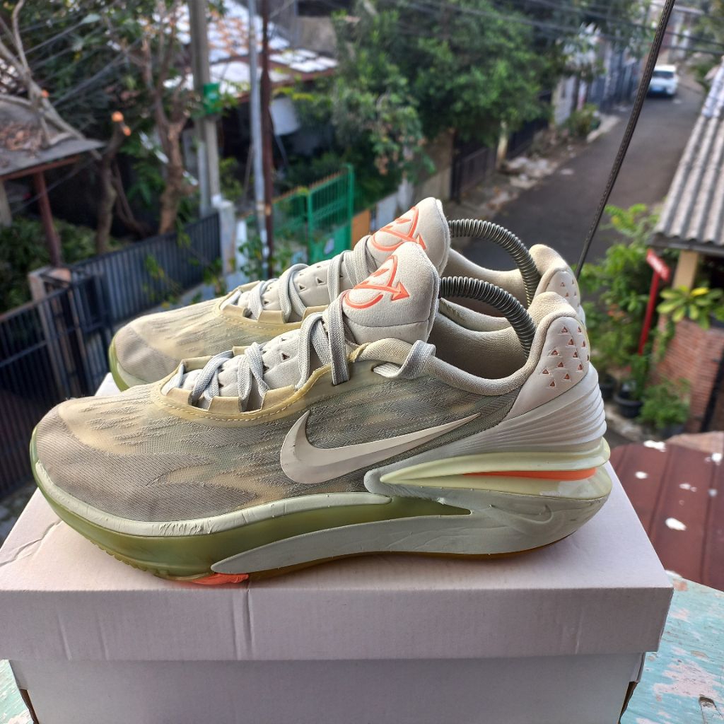 Sepatu Basket GT cut 2 size 42