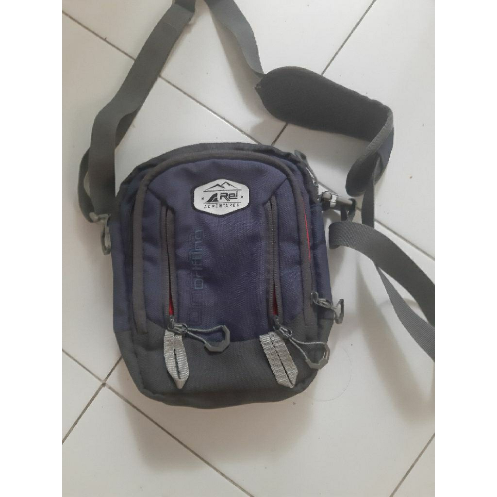 REI Adventure Orginal tas selempang