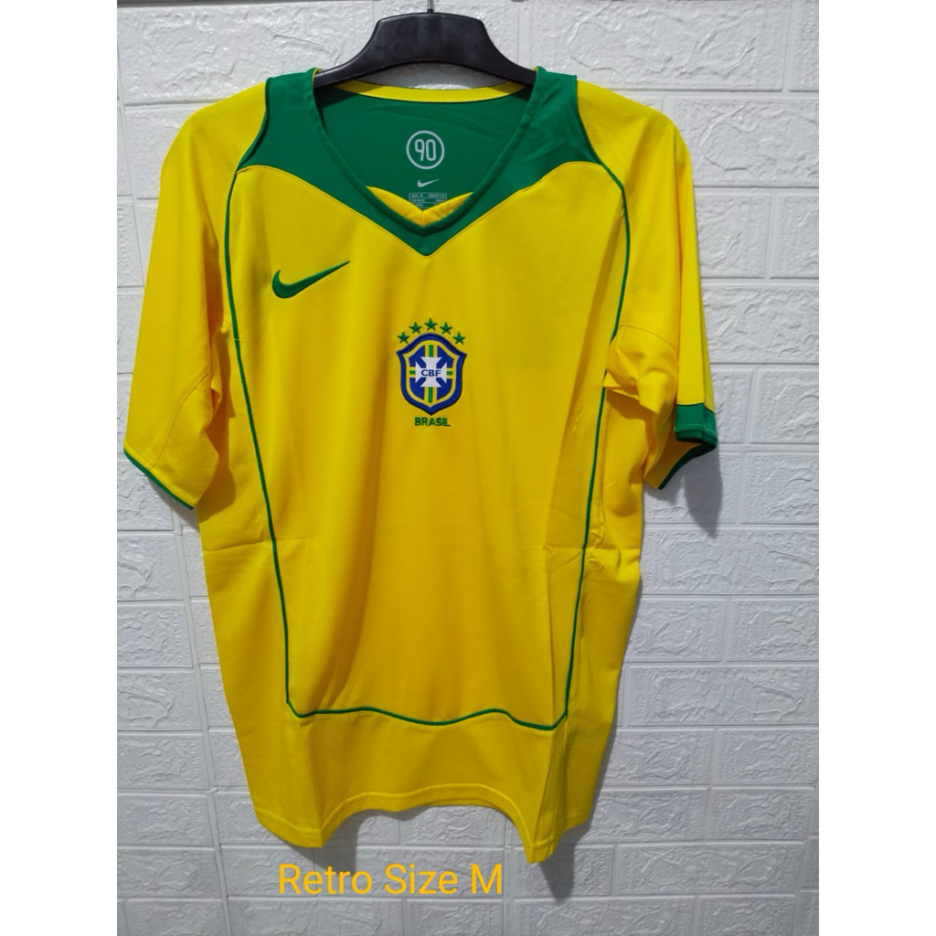 Jersey Retro Timnas Brasil 2004-2006