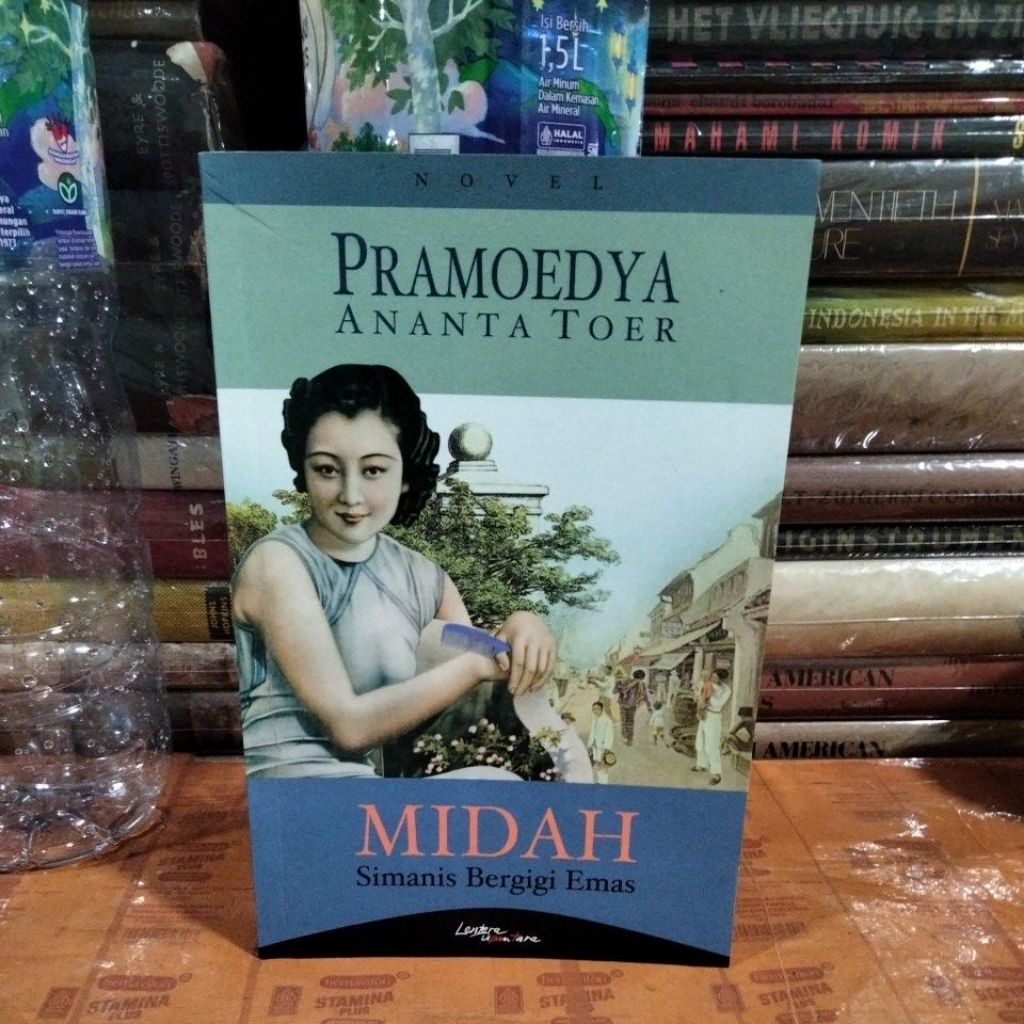 Pramoedya Ananta toer Midah simanis bergigi emas