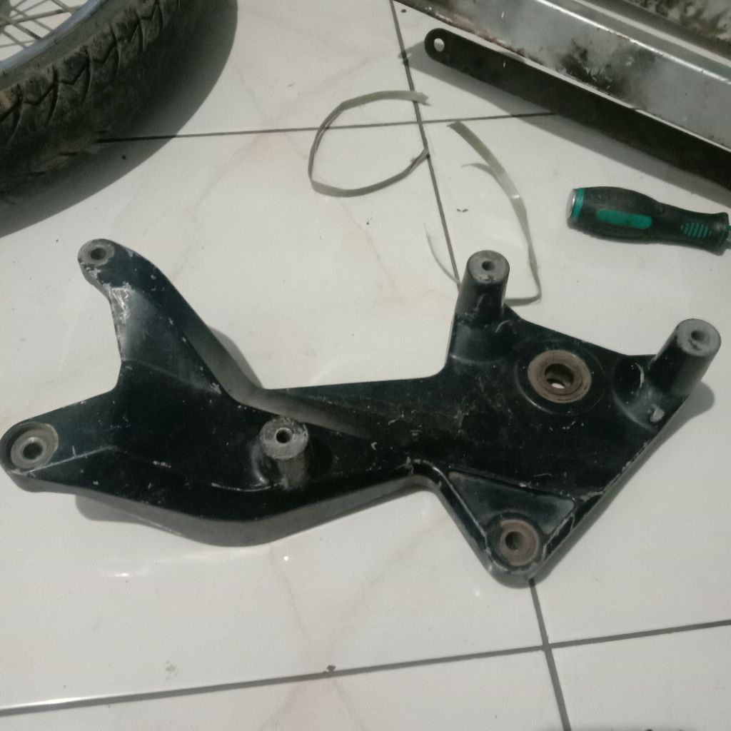 swing arm Suzuki Hayate skywave