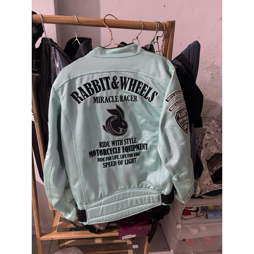 jaket rabbit&wheels