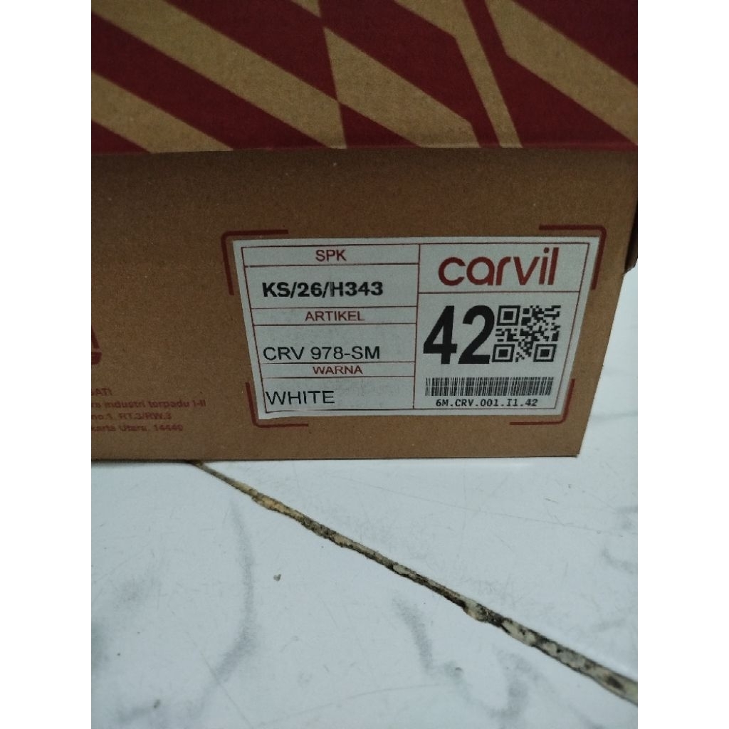 SEPATU SNEAKER CARVIL PUTIH good condition size 42 - 27,7cm